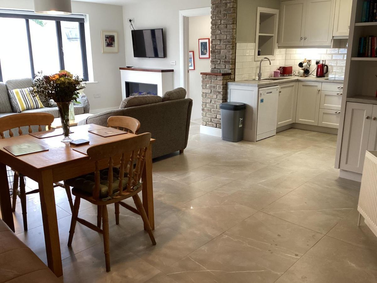 Ferienwohnung Roundstone Retreats Roundstone Harbour Lights Exterior foto